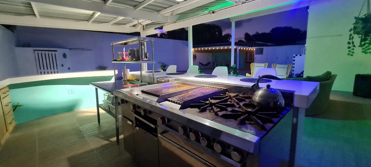 Family Villa With Big Pool And Absolute Privacy Willemstad Eksteriør billede