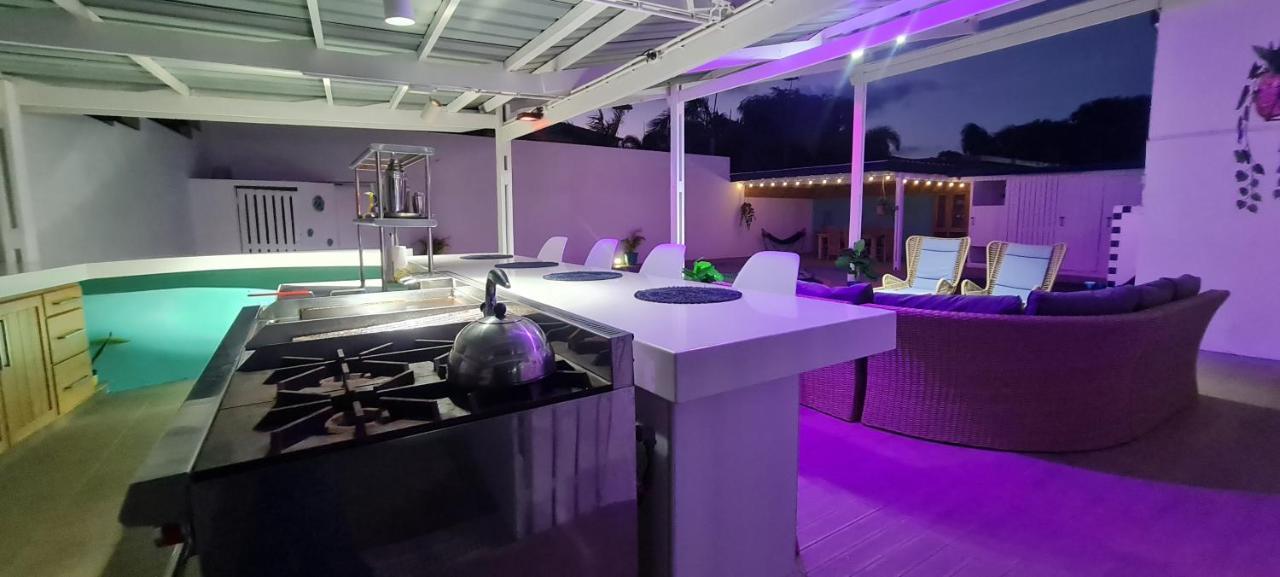 Family Villa With Big Pool And Absolute Privacy Willemstad Eksteriør billede