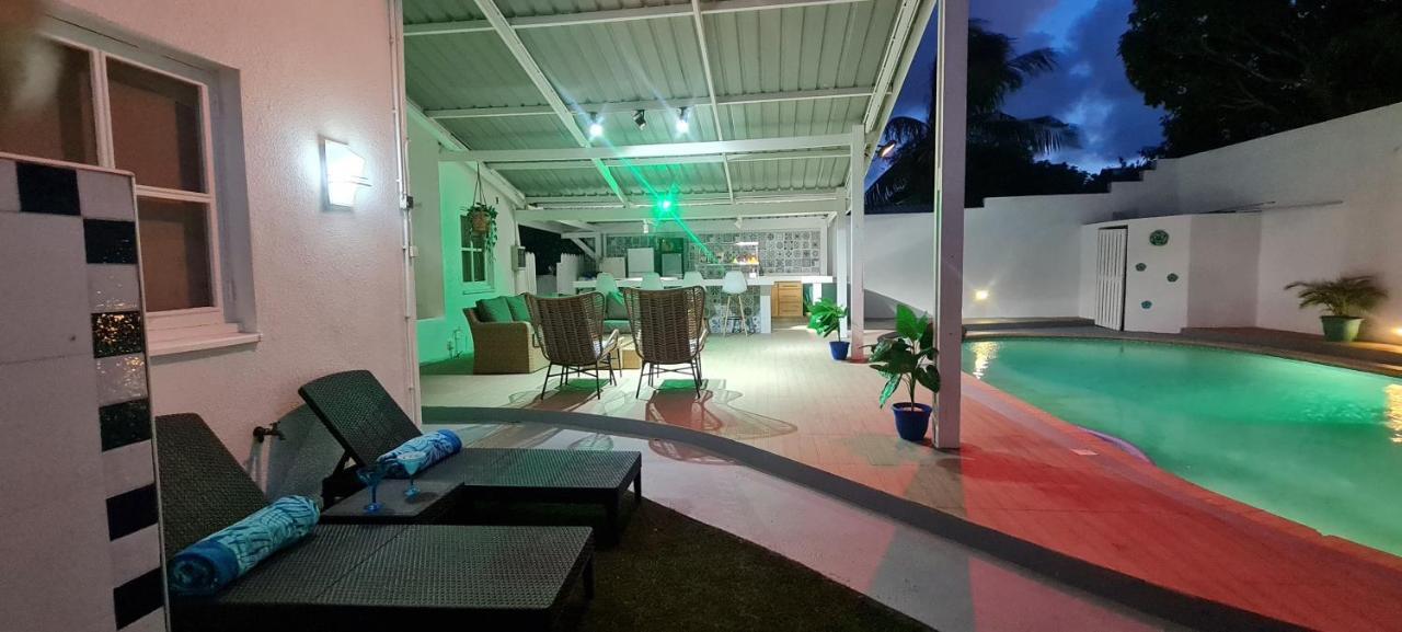 Family Villa With Big Pool And Absolute Privacy Willemstad Eksteriør billede